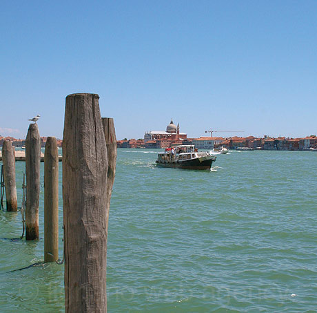 Schiff in venedig foto