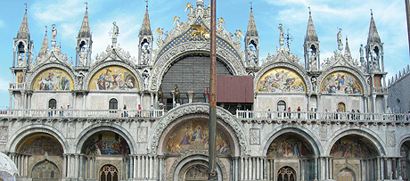 Velencei san marco bazilika homlokzata foto